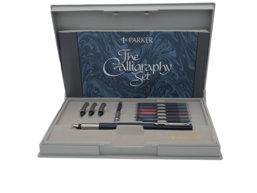 Parker vector kalligrafiset i svart